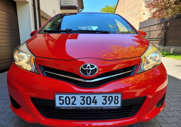 Toyota Yaris cena 39999 przebieg: 128568, rok produkcji 2014 z Warszawa małe 596